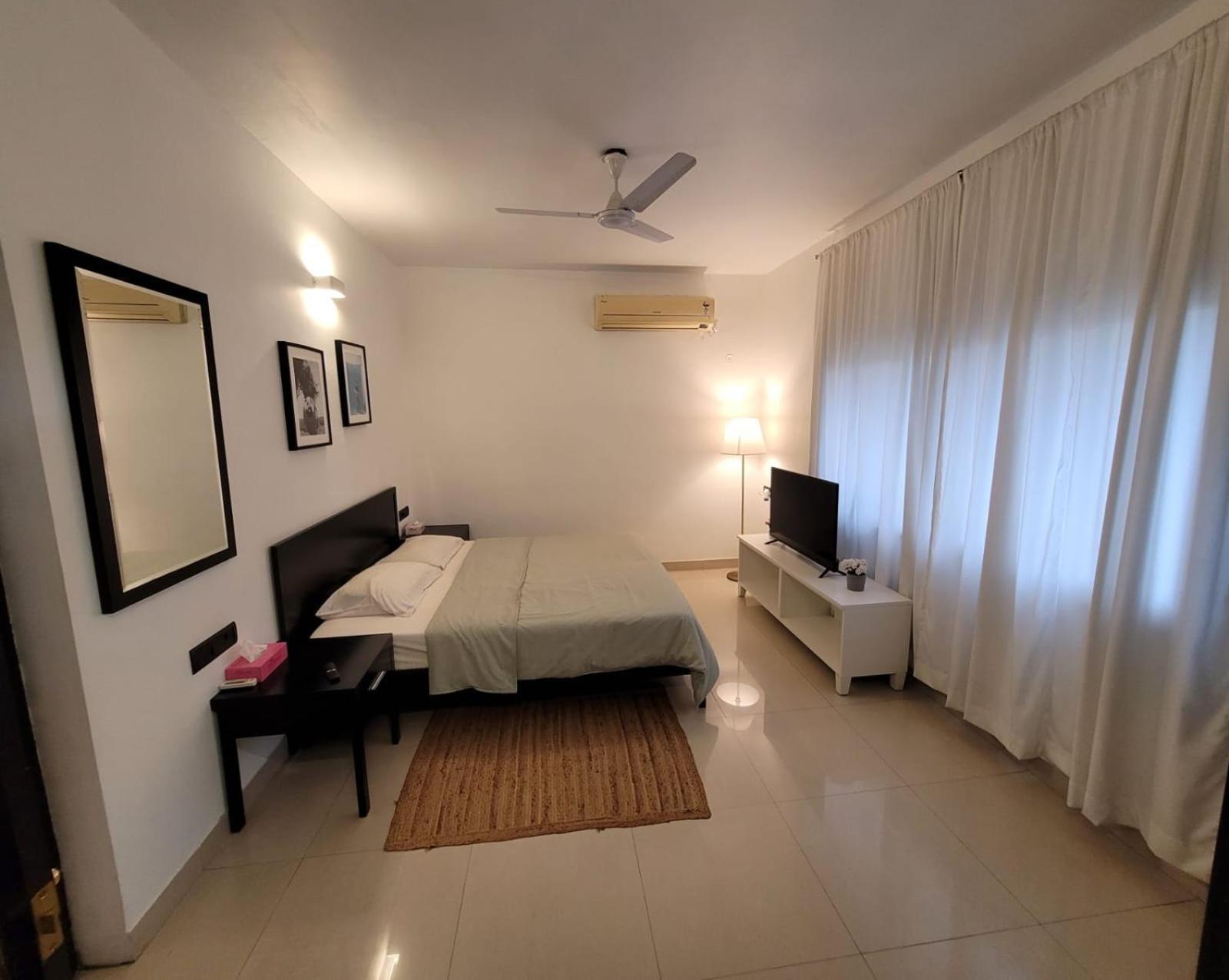 Lotus Korean Hotel Bangalore Extérieur photo